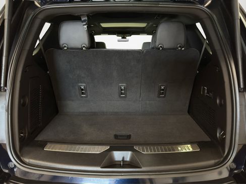 Used 2021 Chevrolet Tahoe Z71 w/ Z71 Signature Package image 27