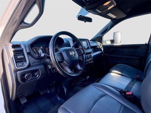 Used 2022 RAM 3500 Tradesman w/ Max Tow Package image 9