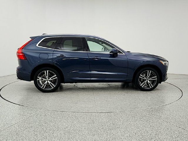 Used 2019 Volvo XC60 T6 Momentum w/ Advanced Package AWD/4WD image 4