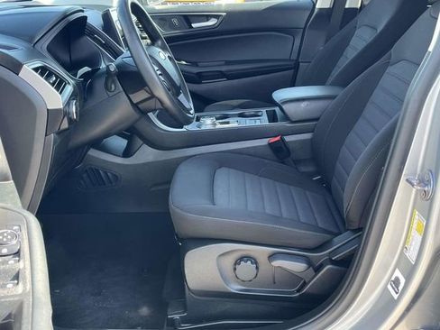 Used 2024 Ford Edge SE image 13