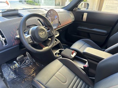 Used 2025 MINI Cooper Countryman John Cooper Works w/ Comfort Package Max image 17