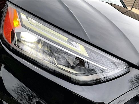 Used 2025 Audi Q5 2.0T Premium w/ Convenience Plus Package image 32