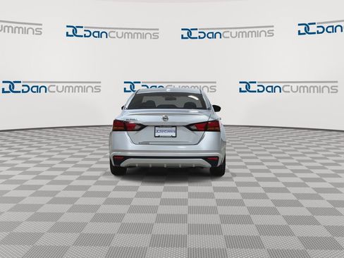 Used 2019 Nissan Altima 2.5 S FWD image 7