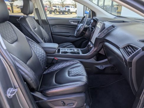 Used 2024 Ford Edge Titanium image 34