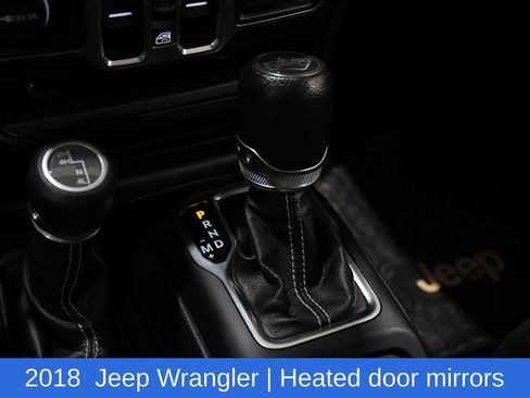 Used 2018 Jeep Wrangler Unlimited Sahara w/ Uconnect 4C Nav & Sound Group image 27