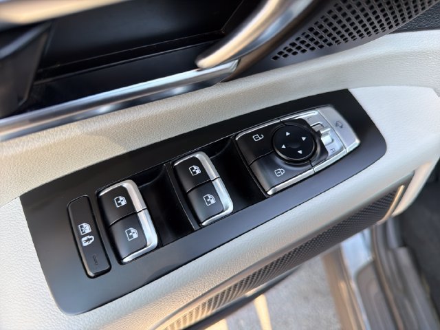 Used 2020 Kia Telluride EX AWD/4WD image 18