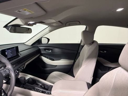 Used 2024 Honda Accord LX image 33