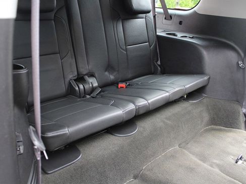 Used 2016 Chevrolet Suburban LTZ AWD/4WD image 31