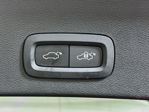 Used 2023 Volvo C40 P8 Recharge Ultimate w/ Protection Package Premier AWD/4WD image 32