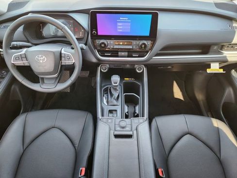 New 2026 Toyota Grand Highlander XLE image 17