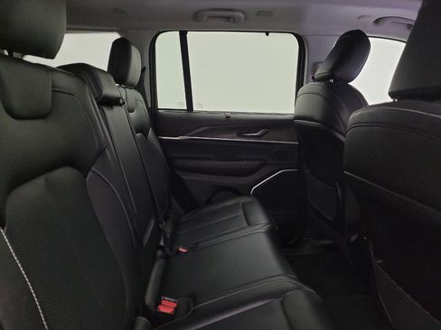 Used 2022 Jeep Grand Cherokee Limited 4xe w/ Luxury Tech Group II image 19