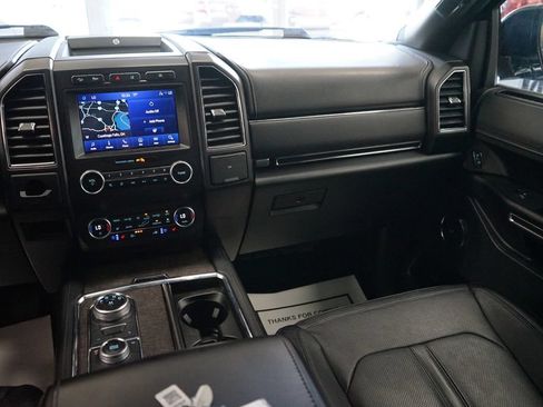 Used 2020 Ford Expedition Limited AWD/4WD image 12