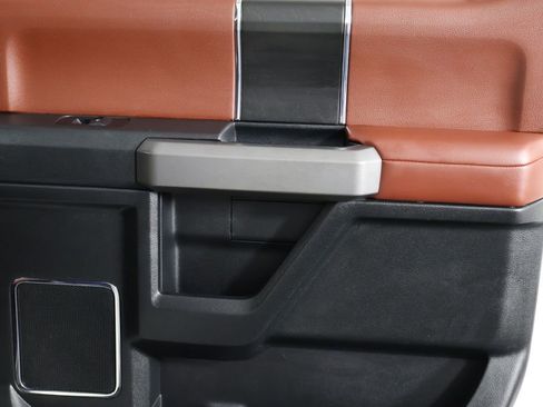 Used 2019 Ford F150 Platinum w/ Equipment Group 701A Luxury image 53