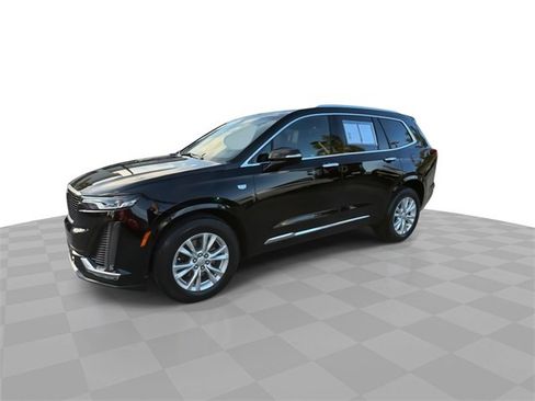 Certified 2023 Cadillac XT6 Luxury image 7