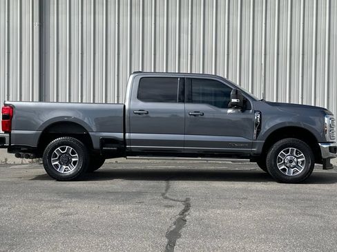 Used 2024 Ford F350 Lariat AWD/4WD image 3