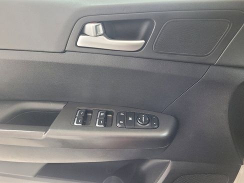 Used 2017 Kia Sportage LX FWD image 27