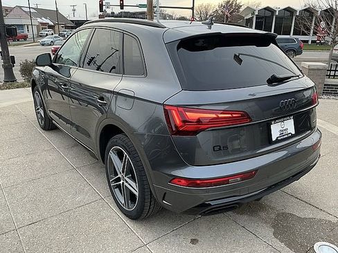 Used 2023 Audi Q5 e Premium Plus image 10