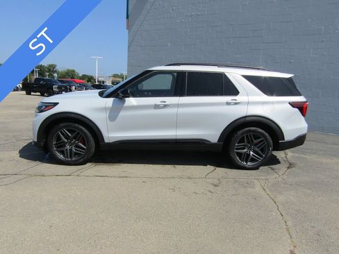 New 2026 Ford Explorer ST w/ Sun And Sound Package AWD/4WD image 2