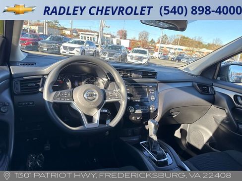 Used 2017 Nissan Rogue Sport S w/ S Appearance Package image 22