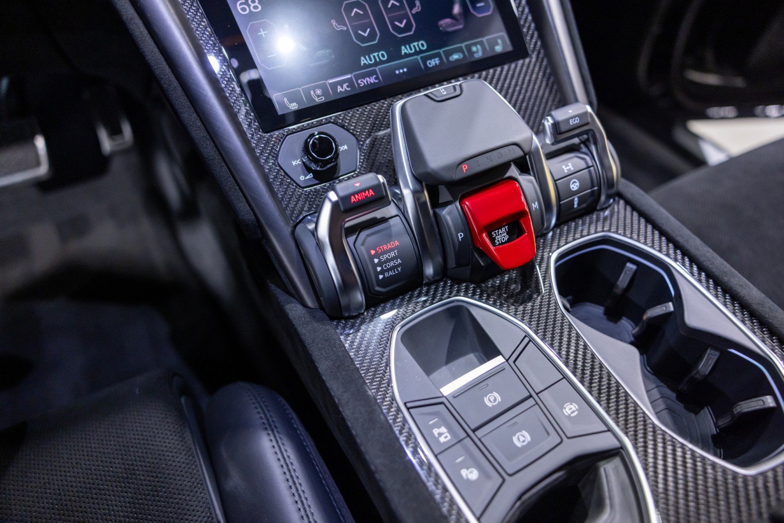 Used 2024 Lamborghini Urus Performante AWD/4WD image 46