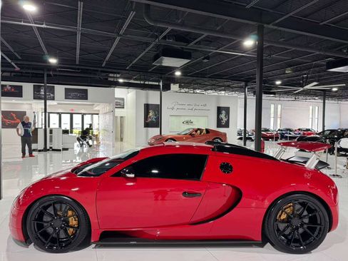 Used 2008 Bugatti Veyron custom interior, Ryft exhaust image 4
