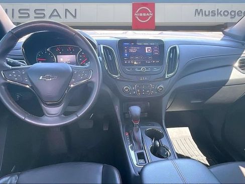 Used 2022 Chevrolet Equinox RS w/ RS Leather Package AWD/4WD image 7