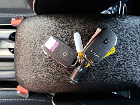 Certified 2023 Kia Forte GT-Line image 37