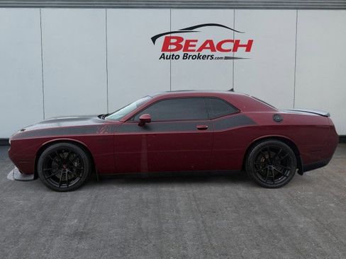 Used 2018 Dodge Challenger T/A image 3