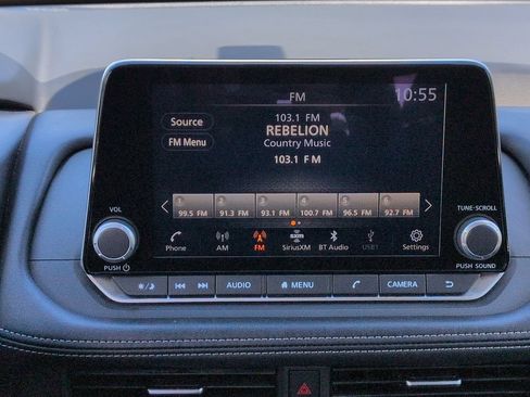 Used 2024 Nissan Rogue SV FWD image 20