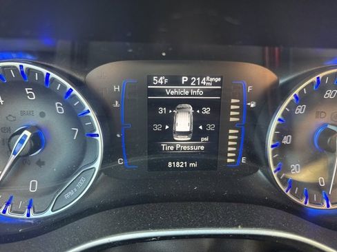 Used 2018 Chrysler Pacifica Touring Plus w/ Tire & Wheel Group image 17