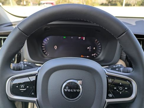 New 2026 Volvo XC60 B5 Ultra w/ Protection Package Premier image 39