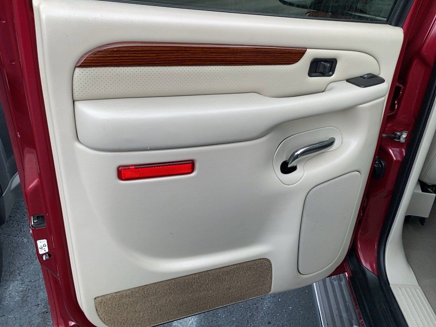 Used 2004 Cadillac Escalade EXT AWD/4WD image 7
