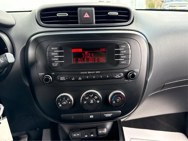 Used 2014 Kia Soul FWD image 14