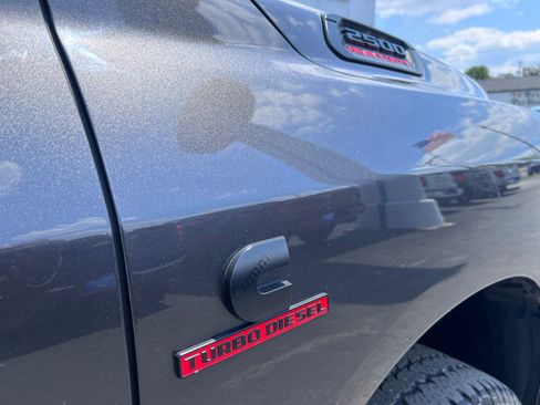 Used 2024 RAM 2500 Big Horn w/ Night Edition AWD/4WD image 23