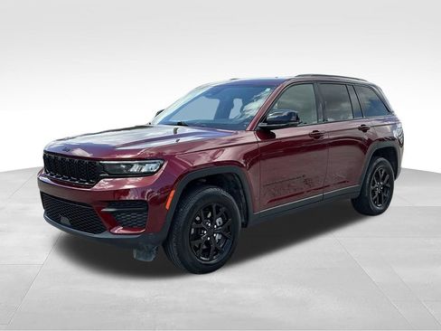 Used 2024 Jeep Grand Cherokee Altitude AWD/4WD image 1