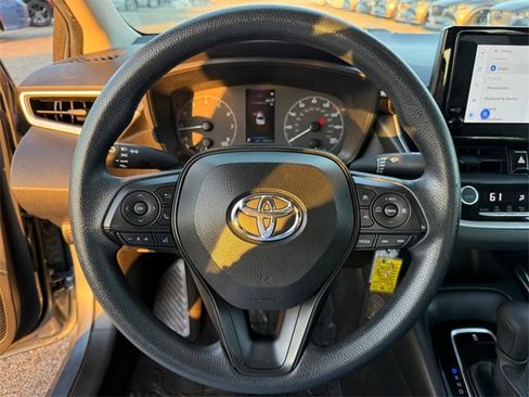 Used 2023 Toyota Corolla LE image 16