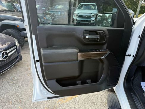 Used 2019 Chevrolet Silverado 1500 LT Trail Boss image 15