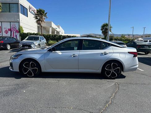 Used 2023 Nissan Altima 2.5 SR FWD image 5