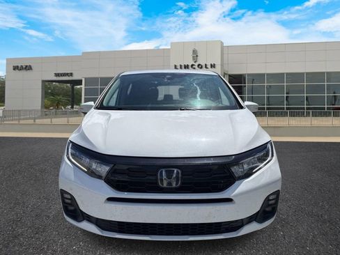 Used 2025 Honda Odyssey Touring image 9