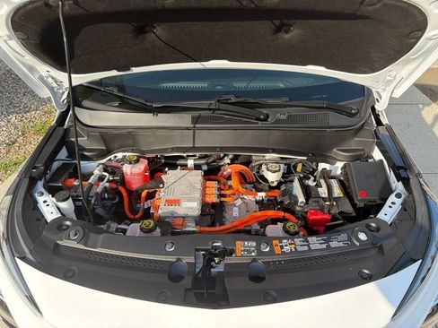 Used 2023 Chevrolet Bolt EUV LT w/ Convenience Package FWD image 94