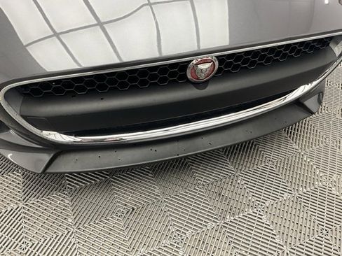 Used 2017 Jaguar F-TYPE Convertible image 23