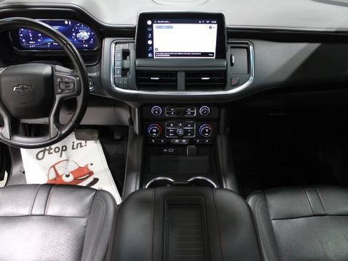 Used 2022 Chevrolet Suburban RST w/ Luxury Package AWD/4WD image 2