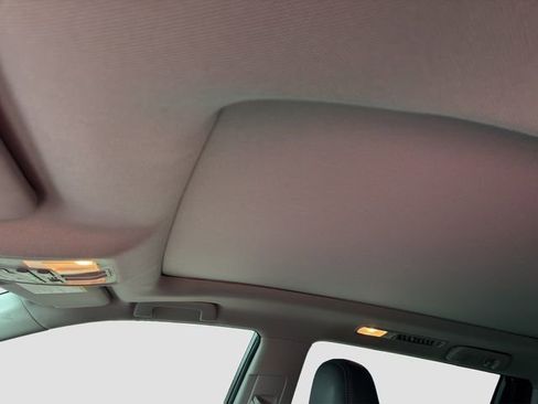 Used 2015 Toyota Highlander Limited Platinum AWD/4WD image 23