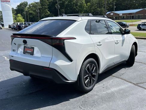 New 2026 Toyota bZ FWD image 3