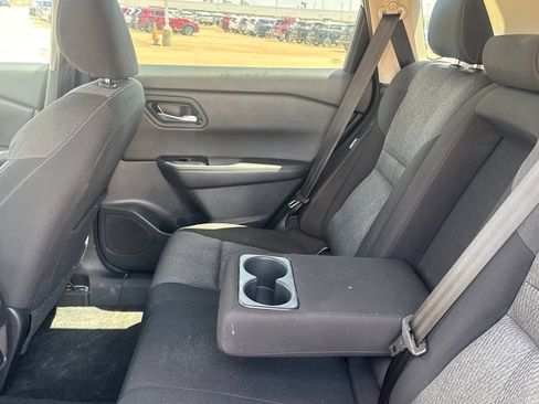 Used 2025 Nissan Rogue SV AWD/4WD image 38