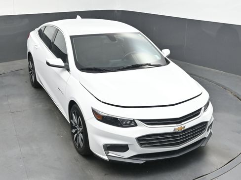 Used 2018 Chevrolet Malibu LT FWD image 32