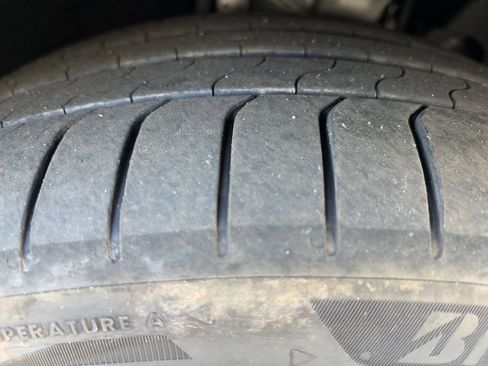 Certified 2025 BMW 760i xDrive w/ Executive Package image 29