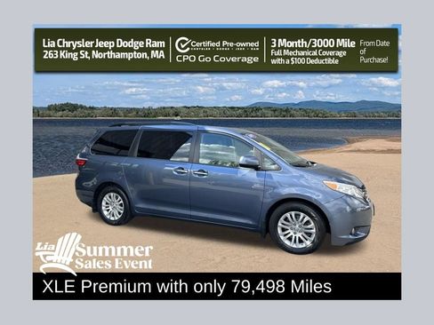 Used 2017 Toyota Sienna XLE Premium FWD image 1