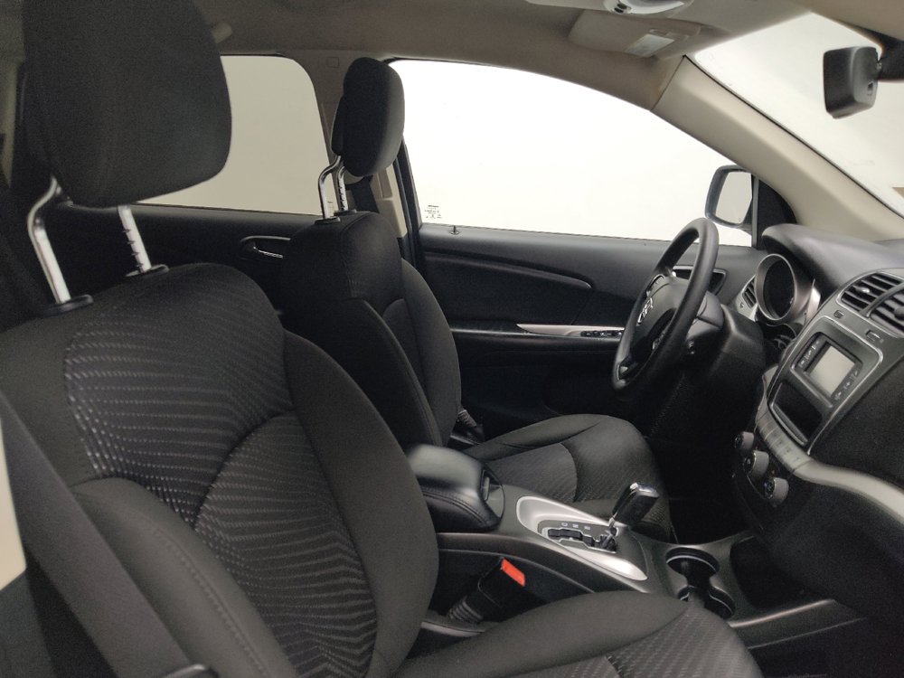 Used 2019 Dodge Journey SE w/ Blacktop Package FWD image 21