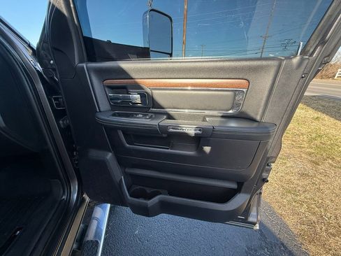 Used 2015 RAM 3500 Laramie image 25